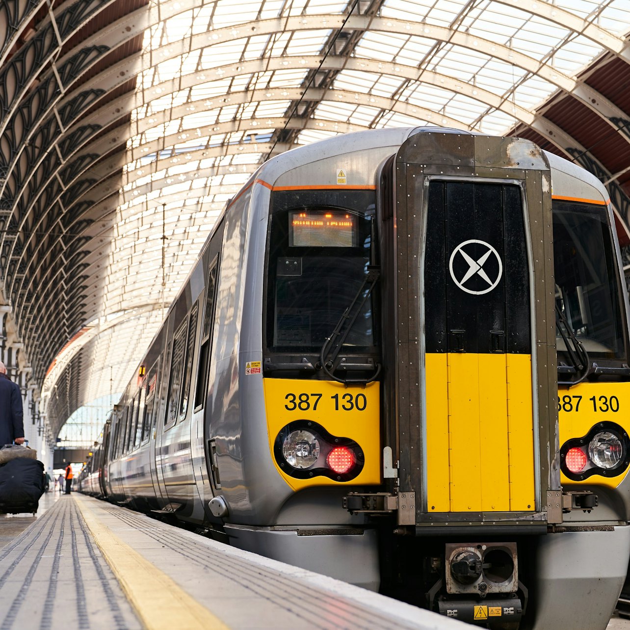London: Express Train To/From Heathrow Airport & Paddington