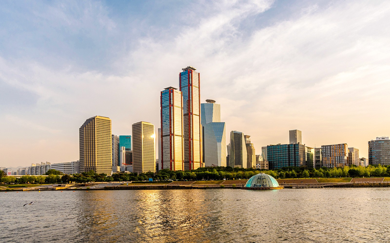 Jamsil Han River E-land Ferry Cruise