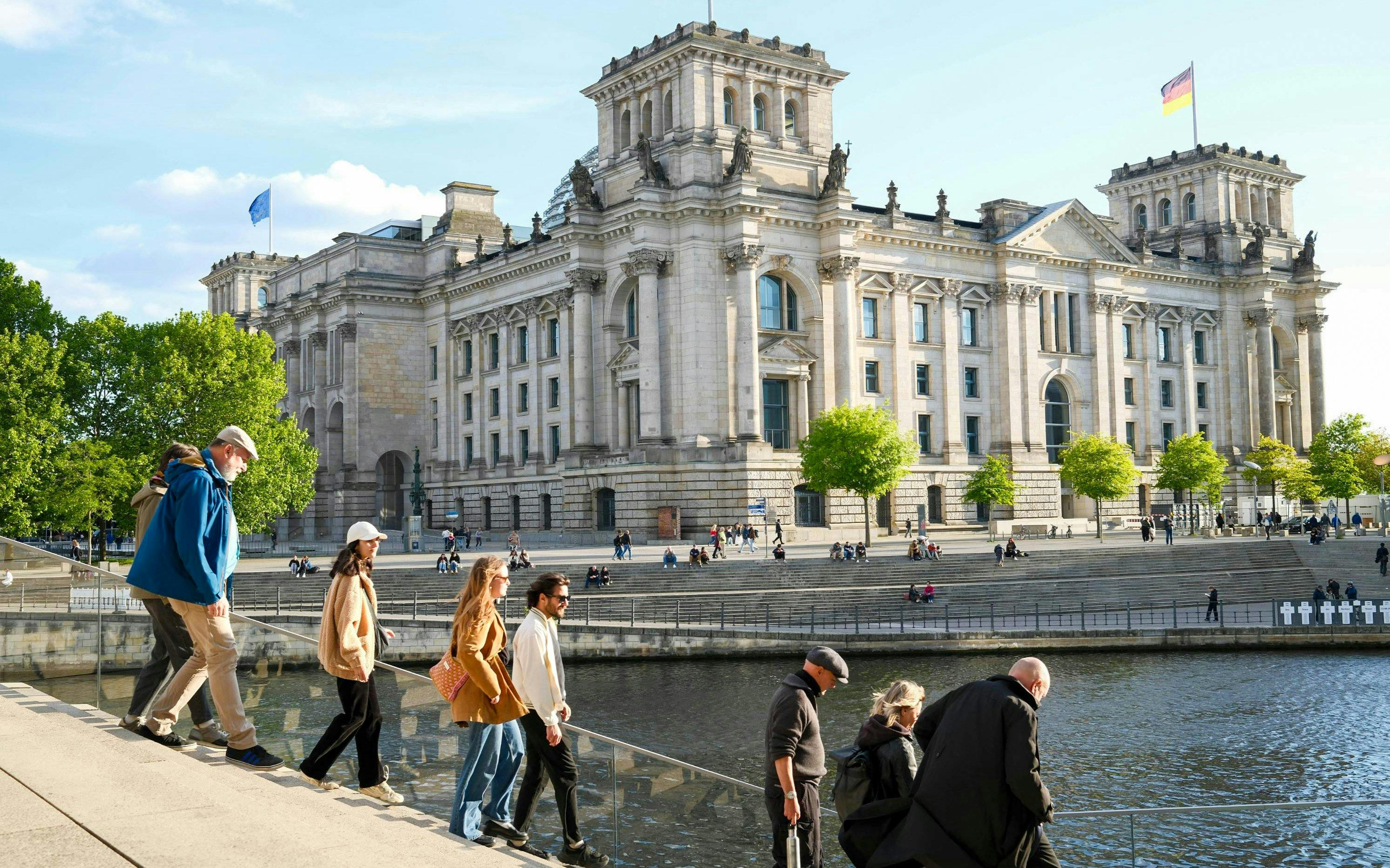 Berlin Reichstag and Dome English Guided Tour - venue or experience setting