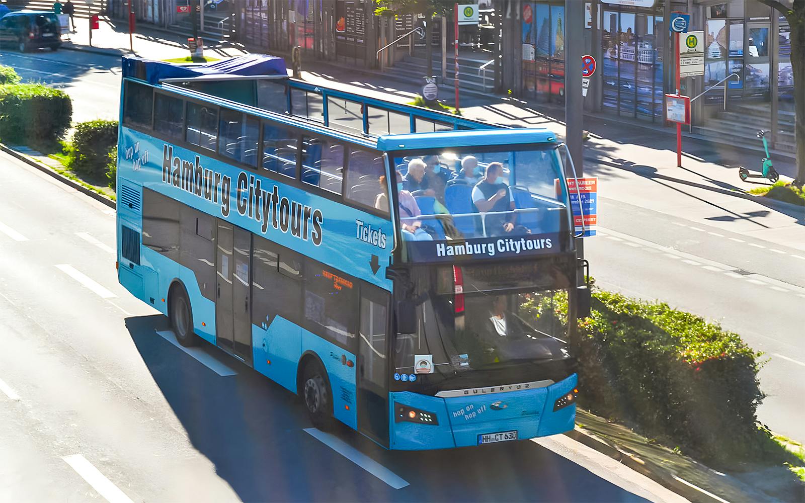 Hamburg Hop-on Hop-off Bus & Harbour Cruise tickets