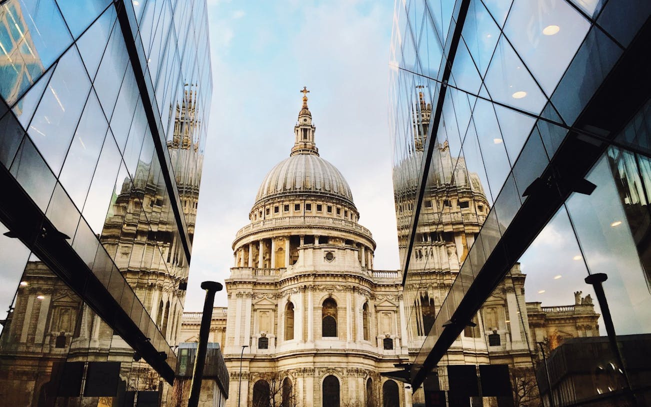 London Christmas Lights Afternoon Tea Bus: Lower Deck - venue or experience setting