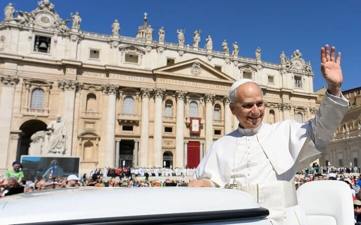 Vatican Papal Audience Reserved Spot Small-Group Guided Tour Spain