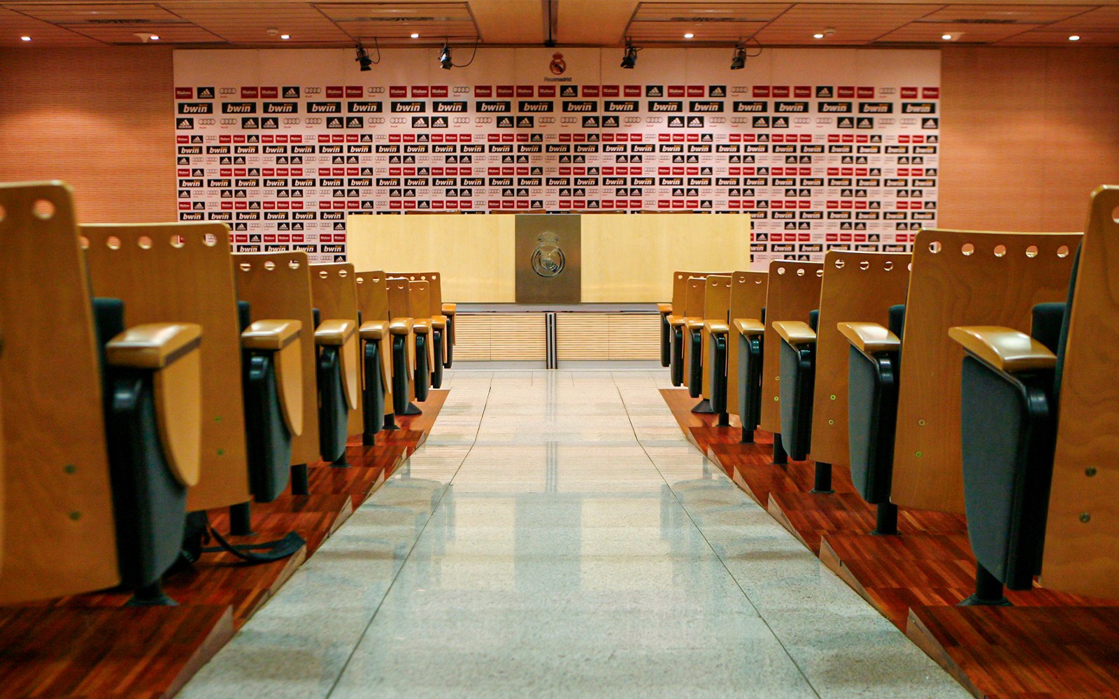 Santiago Bernabéu Stadium Tour Tickets  
