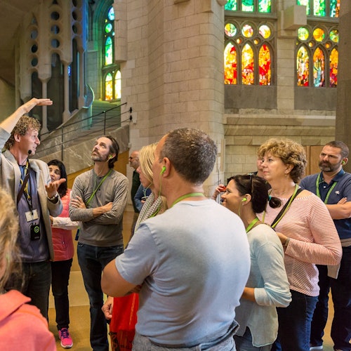 Go With A Local: Skip-The-Line Sagrada Família Tour in Dutch