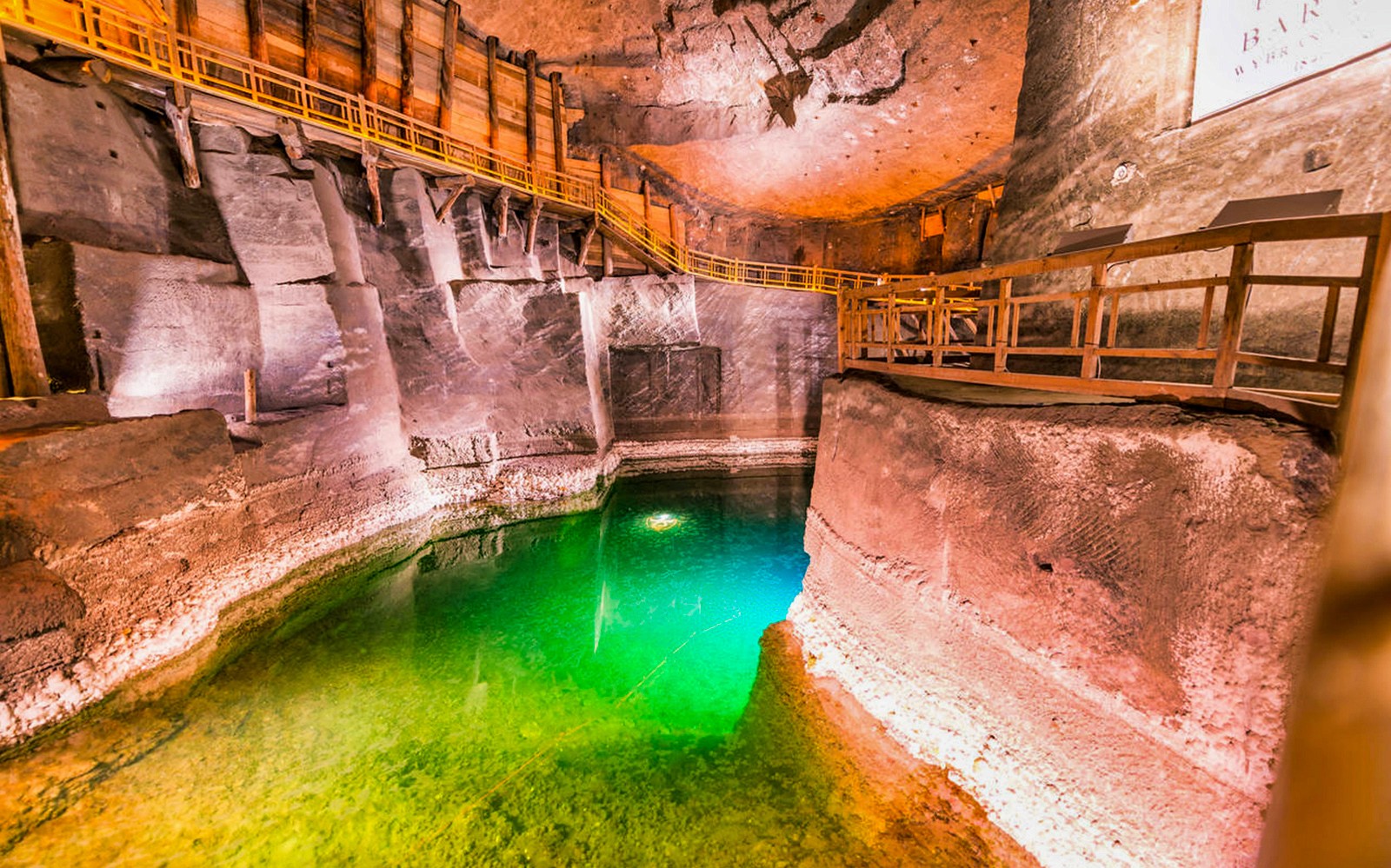 Full-Day Tour of Auschwitz-Birkenau and Wieliczka Salt Mine with Transfers from Krakow & Lunch — gallery 4
