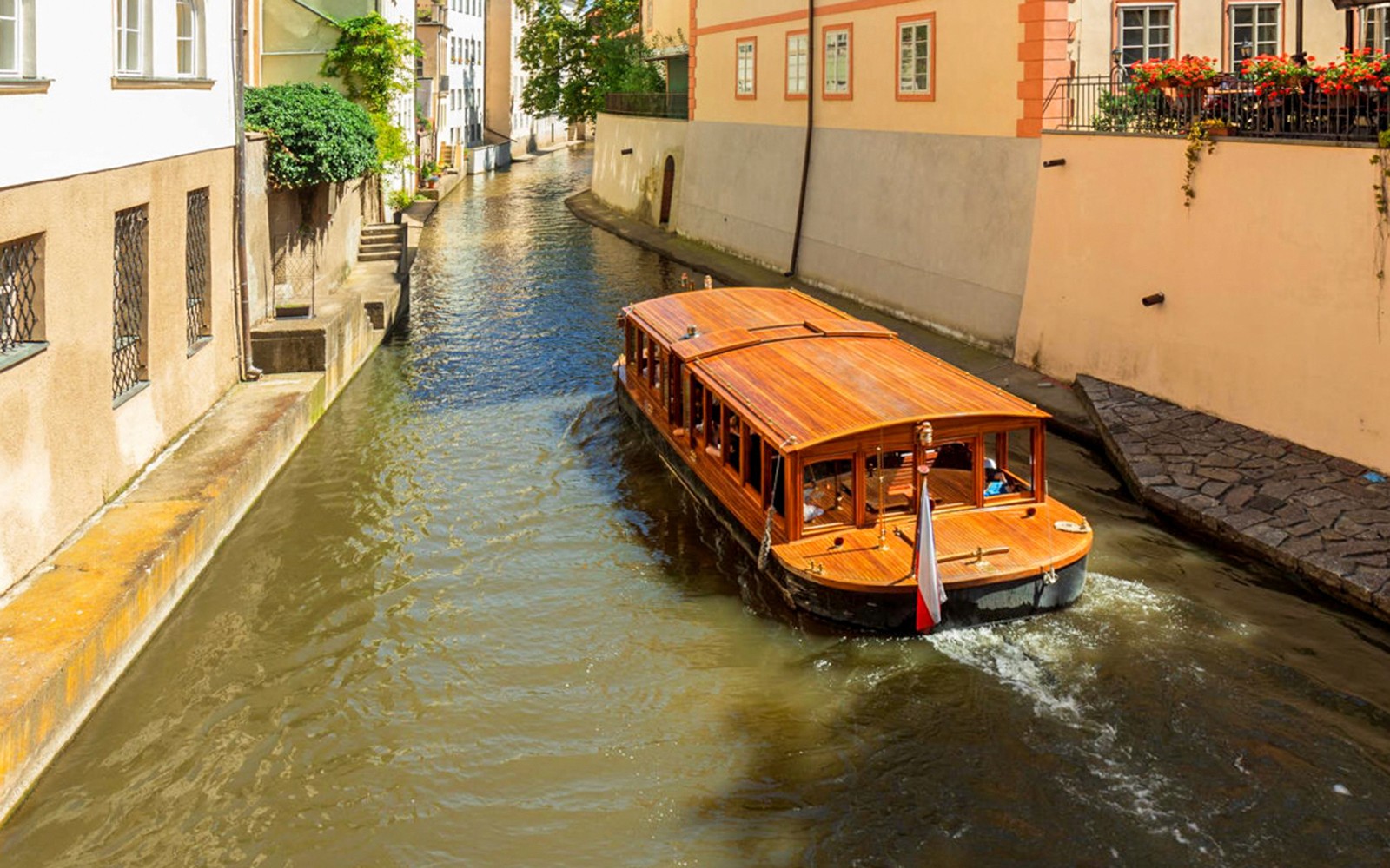 Prague Vltava River and Canal Sightseeing Cruise with Drink & Snack — gallery 4