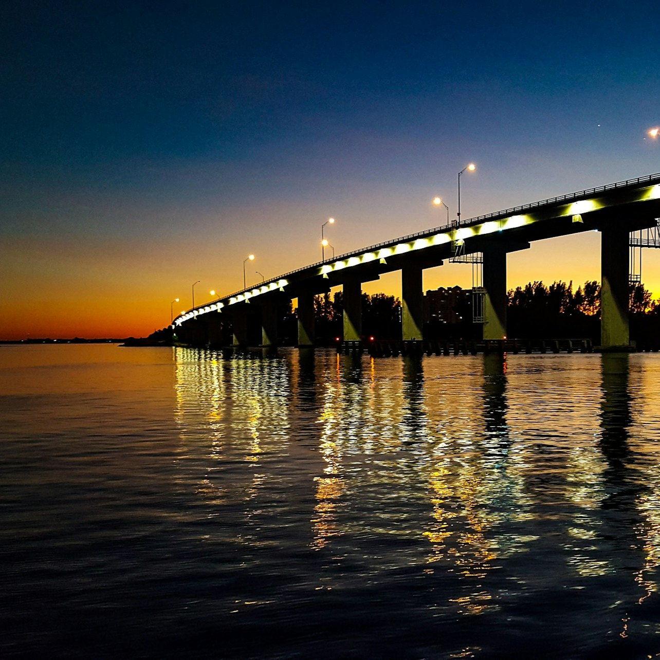 Clearwater: Sunset Cruise with Champagne
