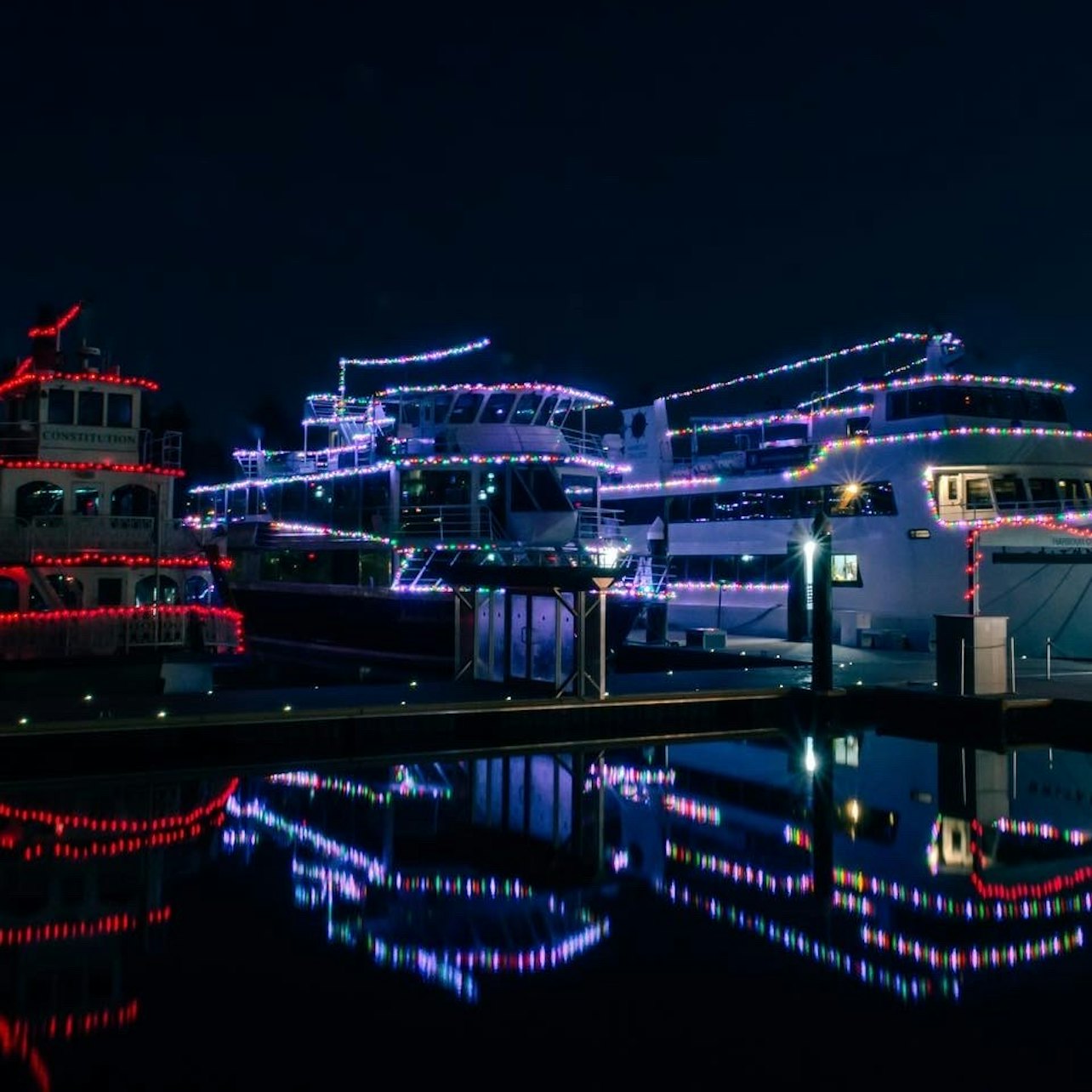 Vancouver: Festive Dinner Cruise + Live Music