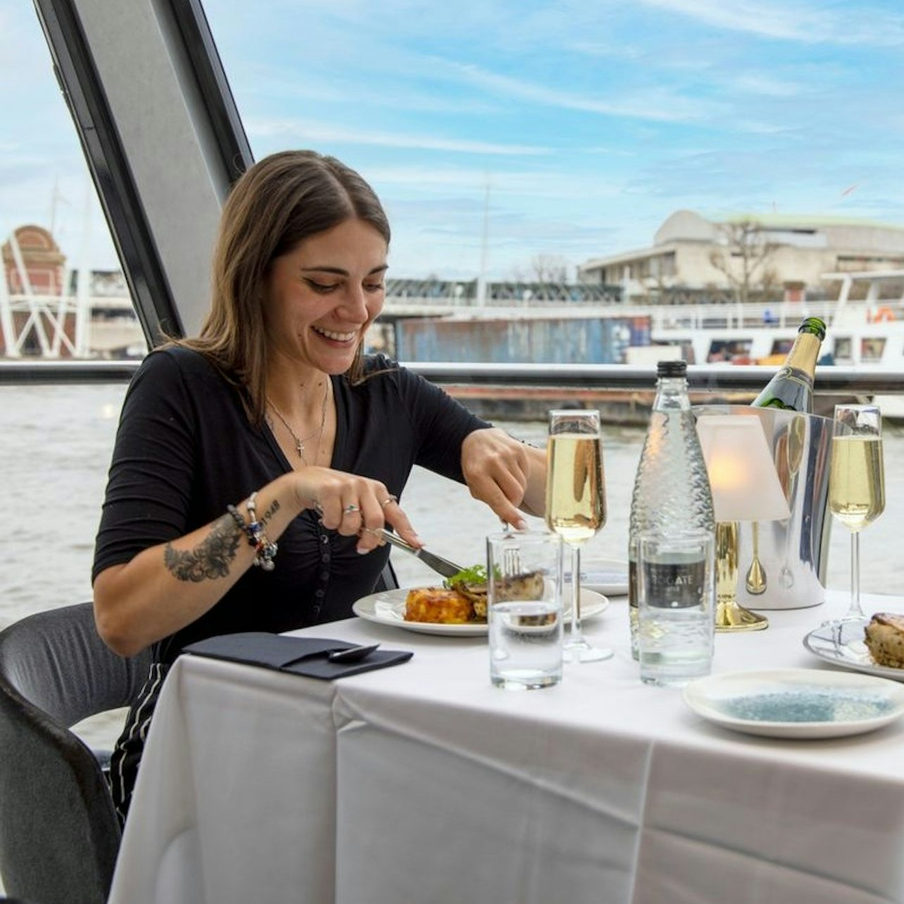London: River Thames Lunch Cruise