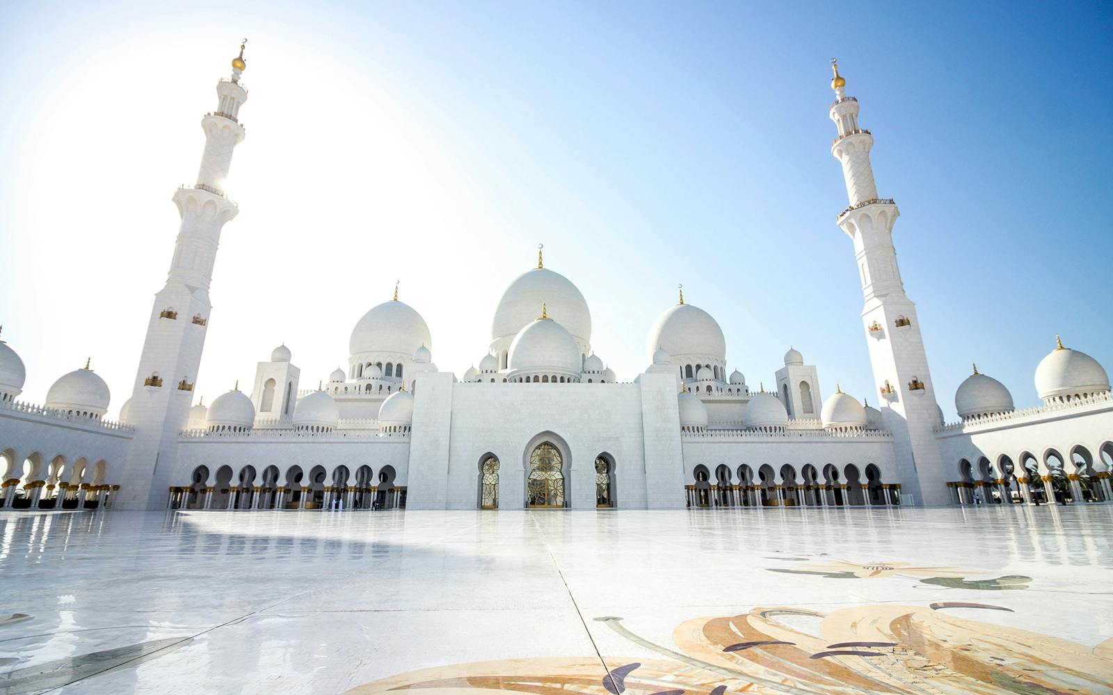Abu Dhabi Full Day Tour with Lunch from Dubai