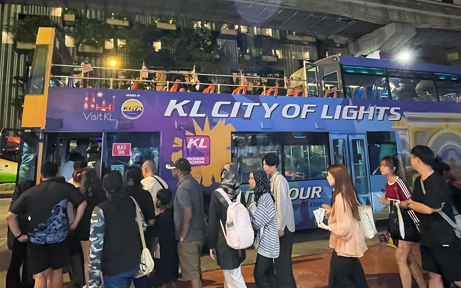 Kuala Lumpur Night Bus Tour — gallery 2