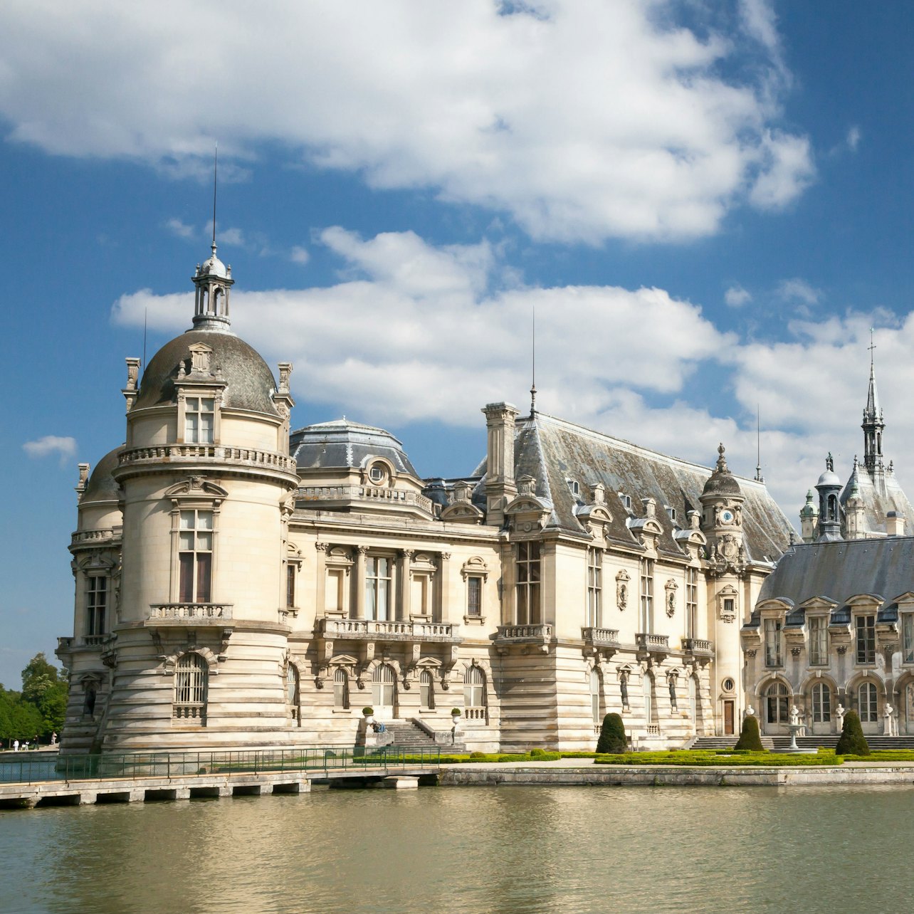 Château de Chantilly: Skip The Line Castle Ticket + Gardens Entry tickets at Château de Chantilly