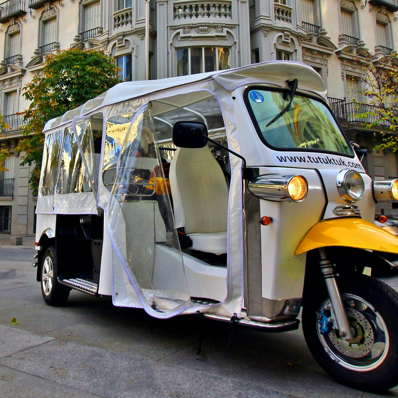 Madrid: Tuk Tuk City Tour — gallery 2