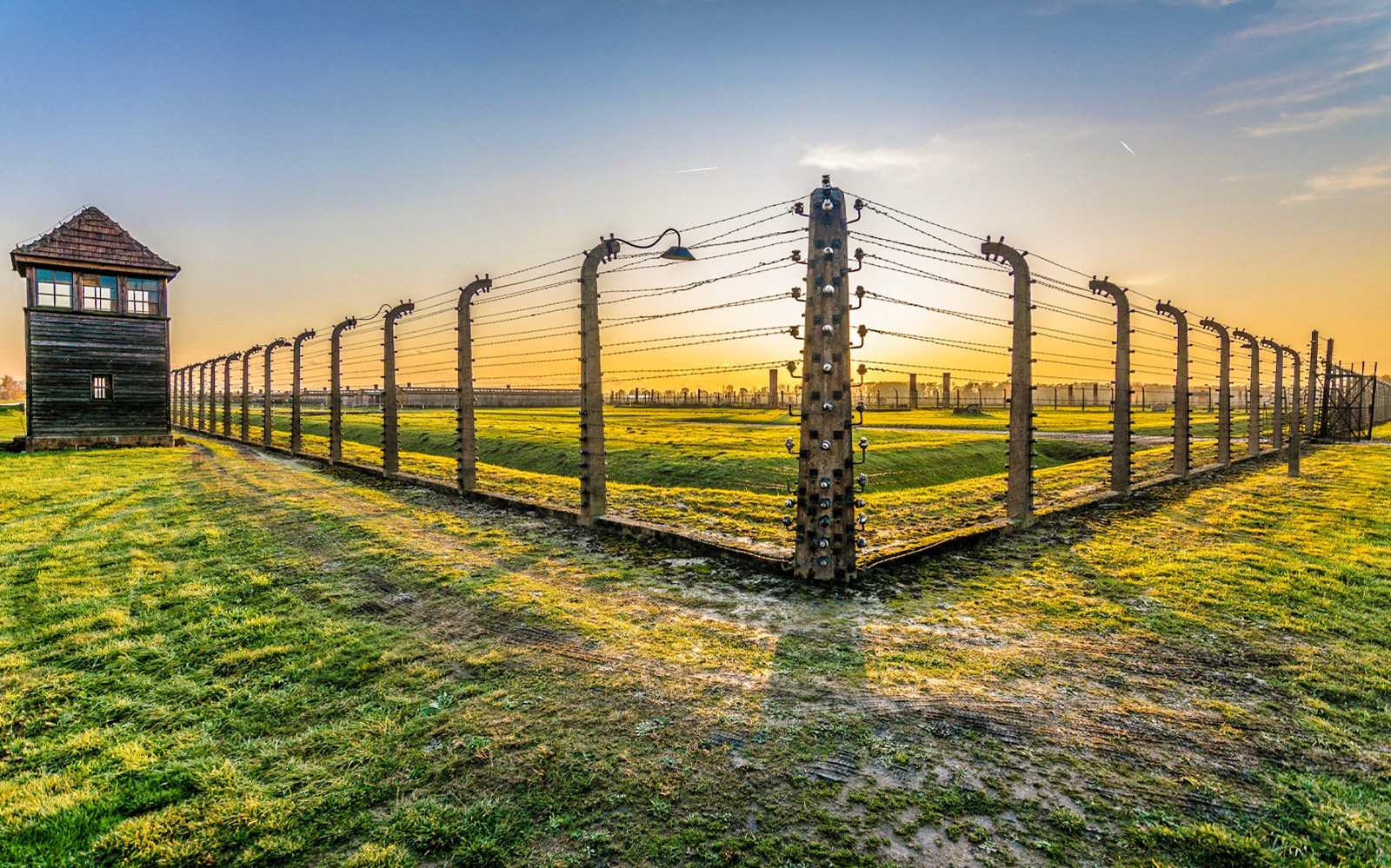 Full-Day Tour of Auschwitz-Birkenau and Wieliczka Salt Mine with Transfers from Krakow & Lunch — gallery 3