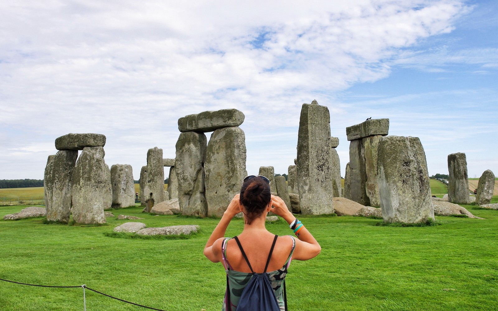 Stonehenge & Bath Full-Day Tour with Transfers & Optional Roman Baths Tickets — main image