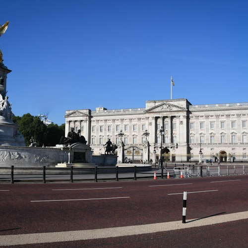 London: Sightseeing Taxi Tour & Churchill War Rooms Entry — gallery 3