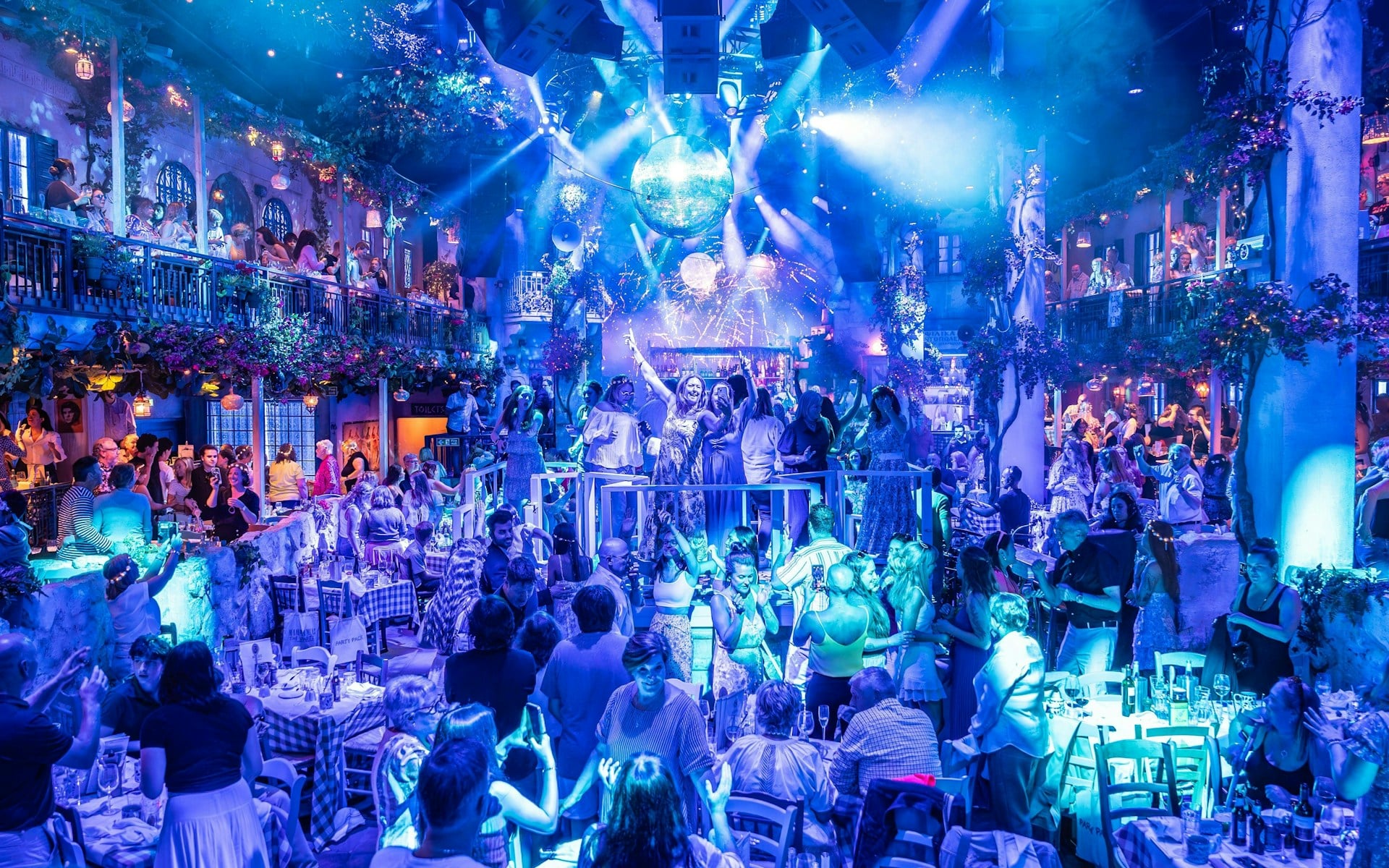 Mamma Mia! The Party — photo 1