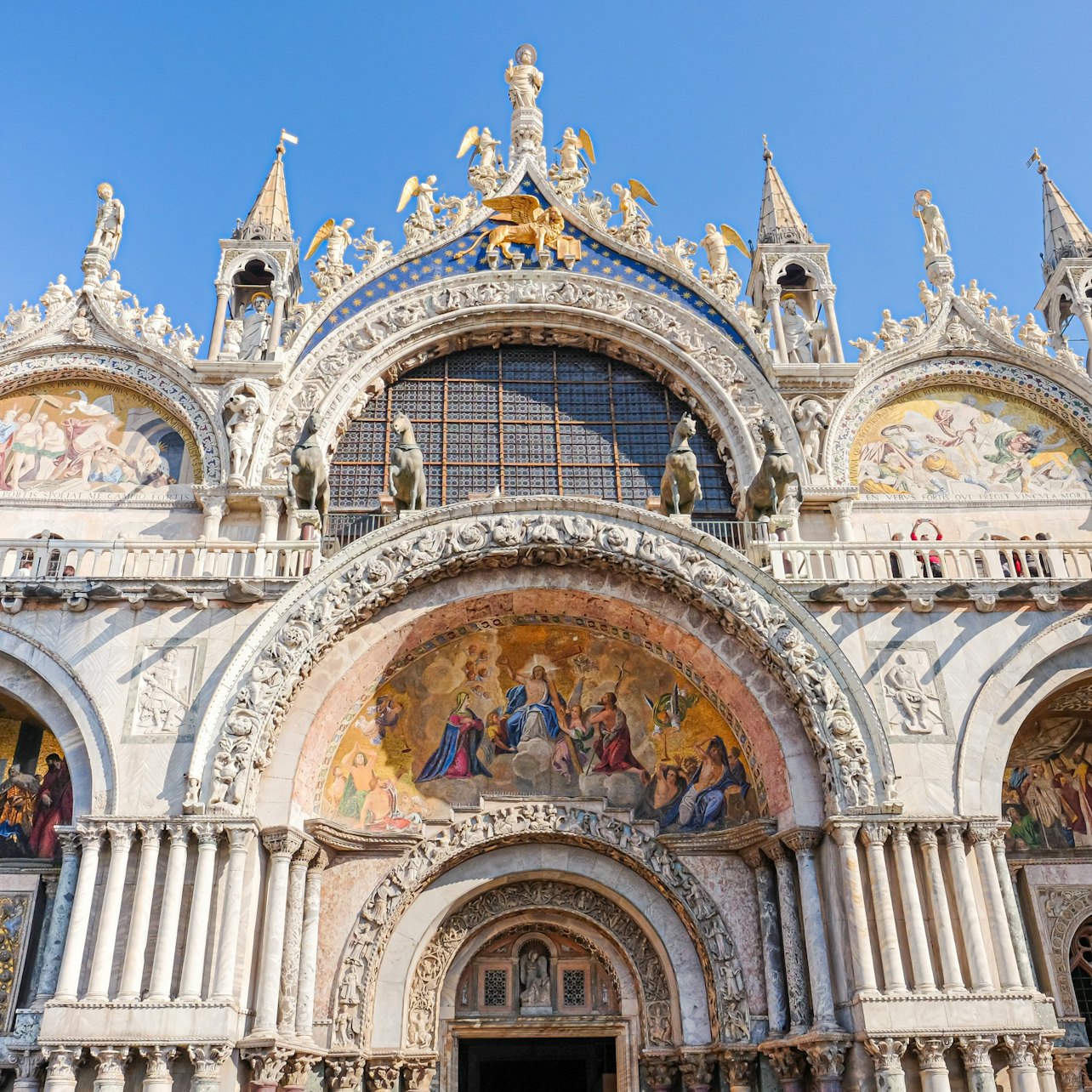 St. Mark's Basilica: Hosted Entry Ticket & Audioguide + Terrace Access — gallery 1
