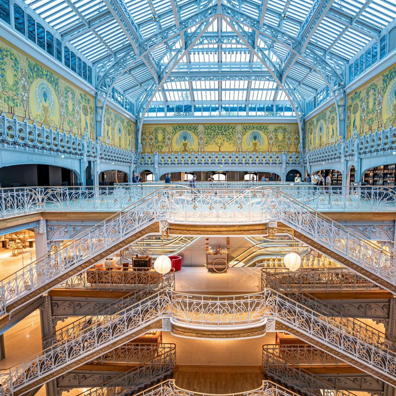 Paris: Guided La Samaritaine Shopping Tour — gallery 2