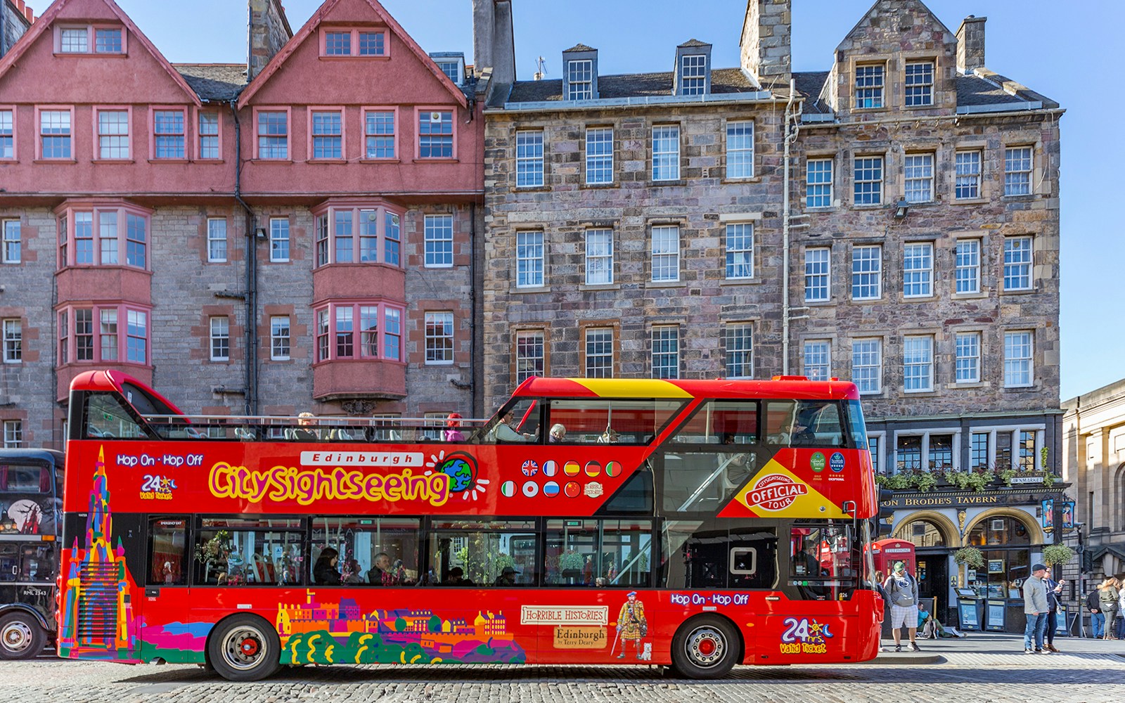 3-Route Edinburgh Hop-On Hop-Off Bus Tour — main image