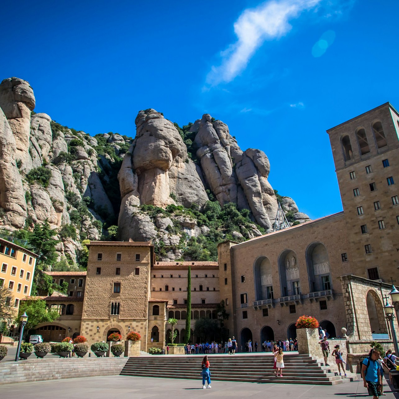 Montserrat: Small Group Tour from Barcelona with Organic Wine Tasting — gallery 1
