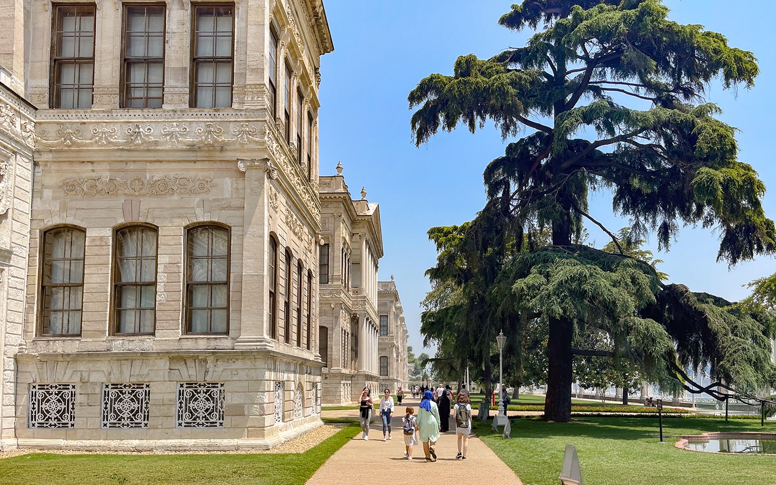 Dolmabahçe Palace & Harem Skip-the-Line Tickets with Audio Guide