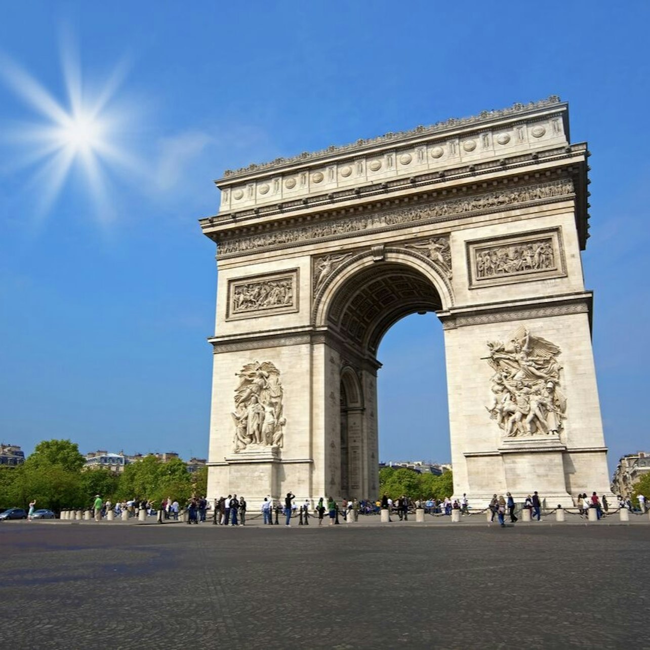 Paris: Guided Tour from London + Eiffel Tower Lunch + Seine River Cruise — gallery 2