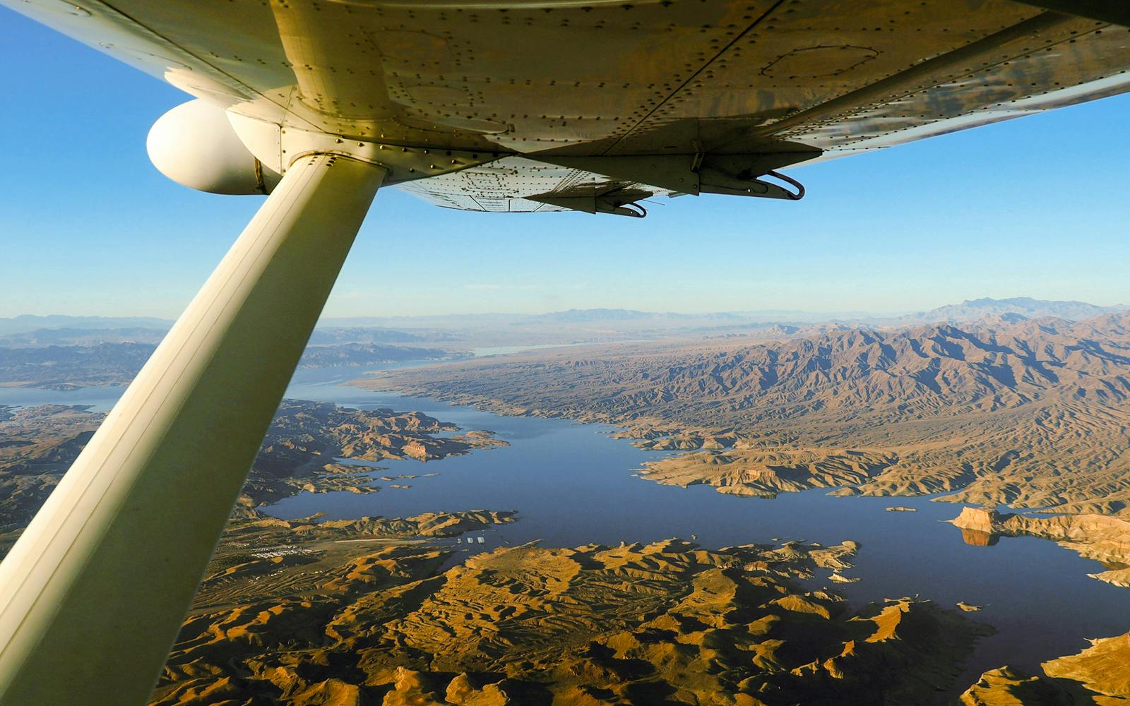 Grand Canyon Airplane & Hummer Tour from Las Vegas — gallery view 2