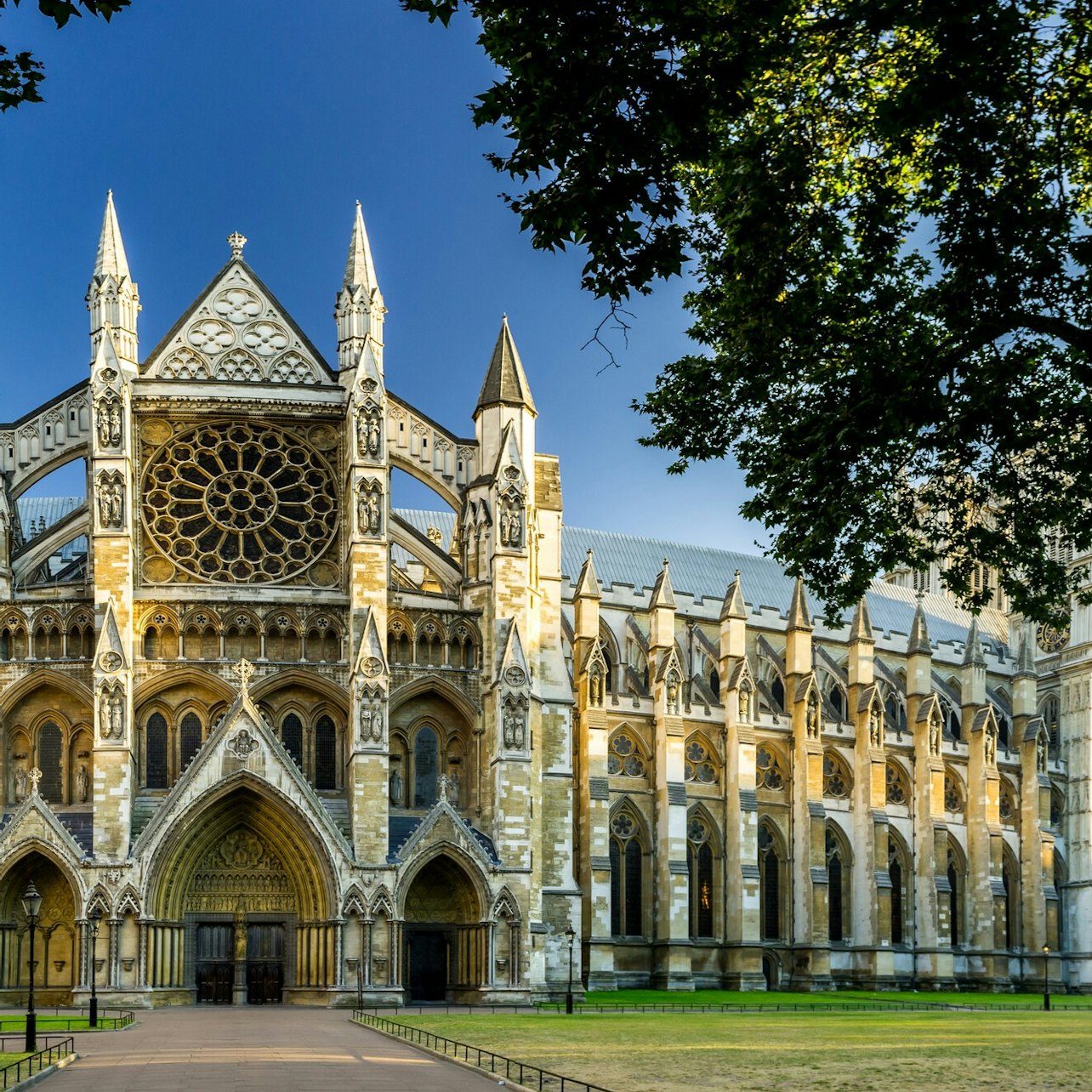 Tower of London: Early Access + Audio Guide App + Opening Ceremony