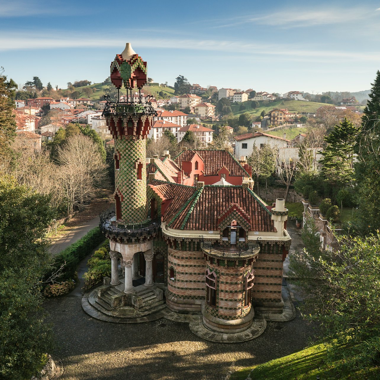 Gaudí's El Capricho: Guided Tour