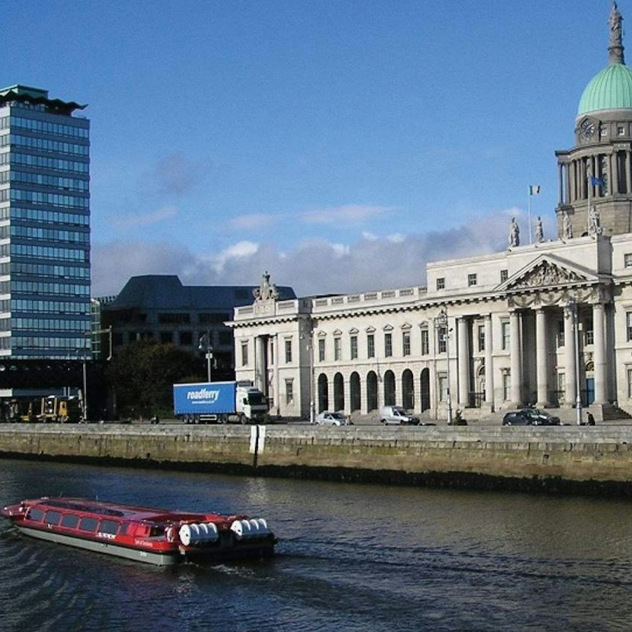 City Sightseeing: Dublin River Cruise