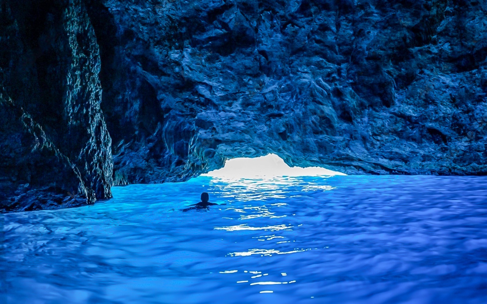 Dubrovnik: Blue Cave, Green Caves & Sunj Beach Cruise with Drinks — gallery 1
