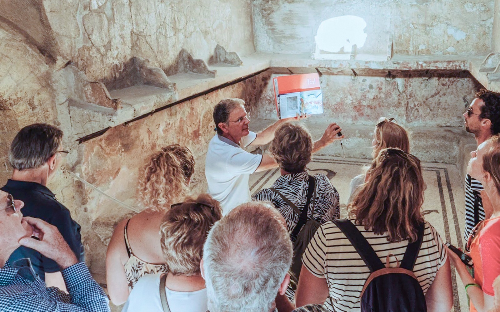 Herculaneum Guided Tour with an Archaeologist