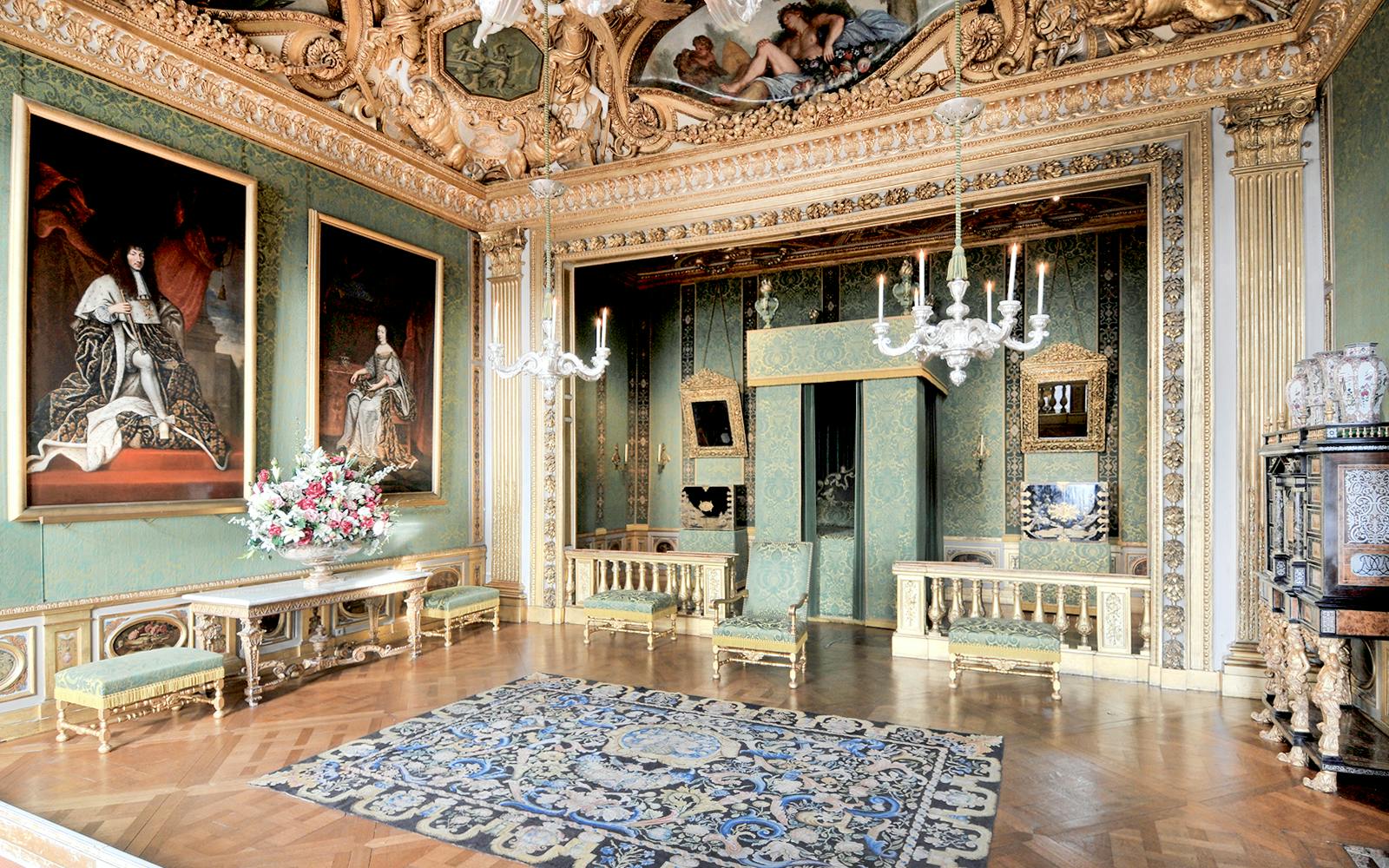 Vaux-le-Vicomte Castle Tickets with Audio Guide