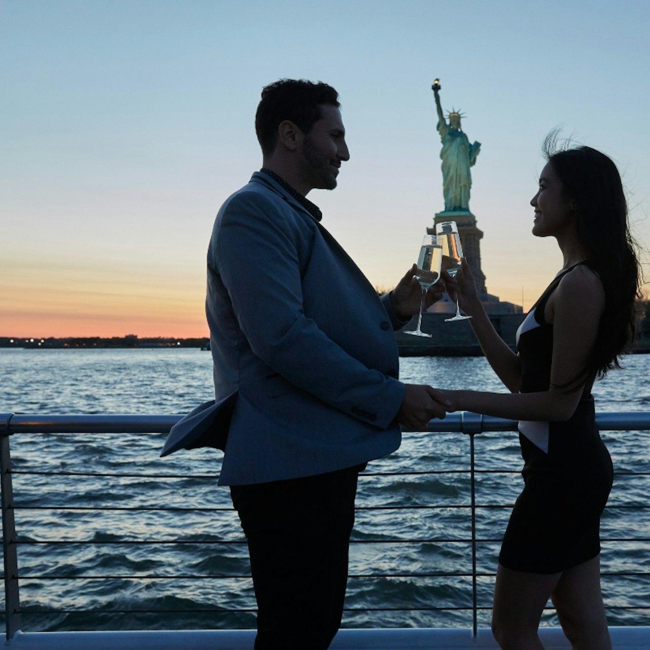 New York: Signature Dinner Cruise tickets at New York Sightseeing Cruises