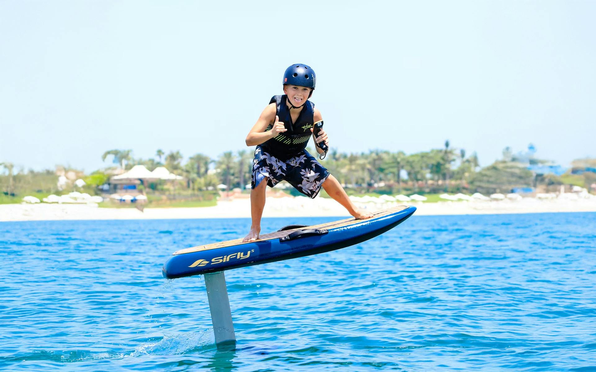 Dubai Marina Wakeboarding, Wakesurfing & E-Foil Experience