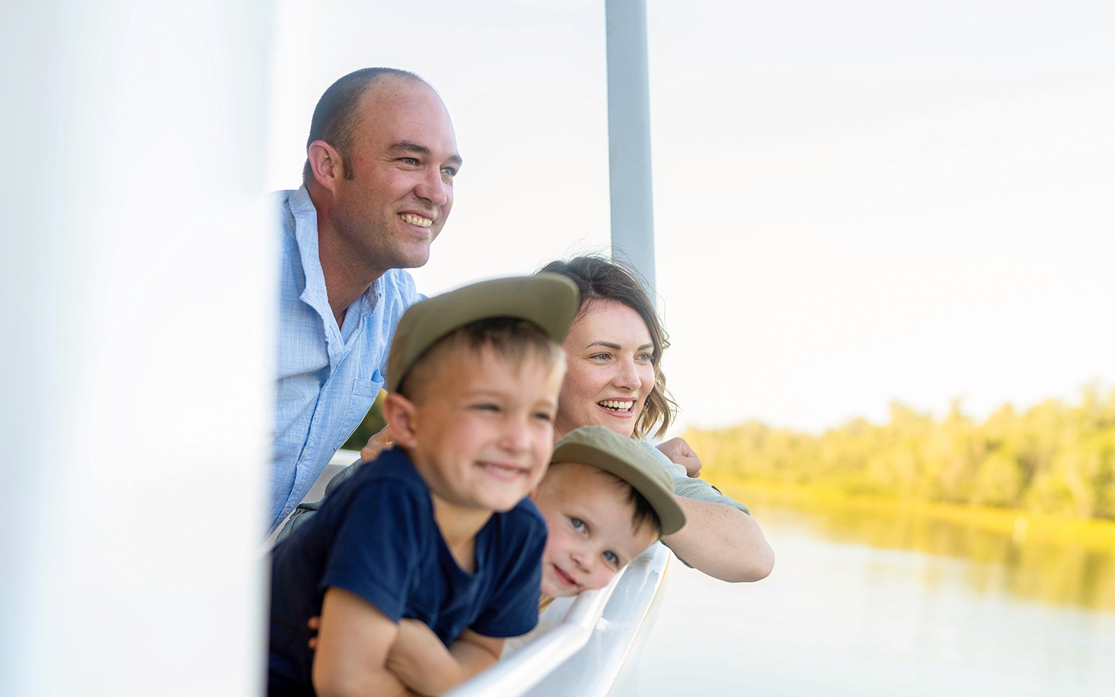 From Darwin: Top End Safari Camp Day Tour Around Finniss River