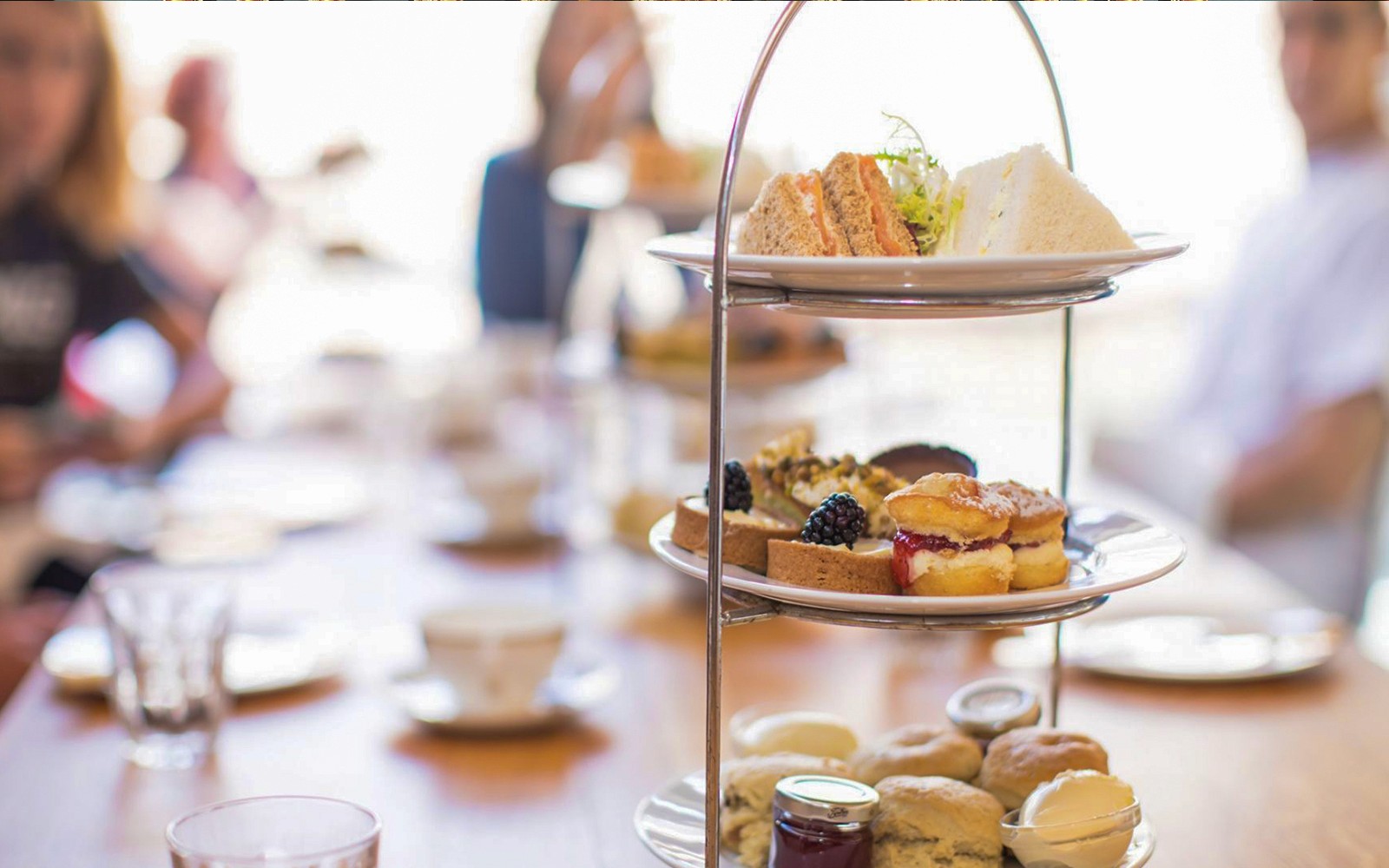 Guided Bus Tour of Royal London & Westminster Abbey Visit with Afternoon Tea — gallery 4