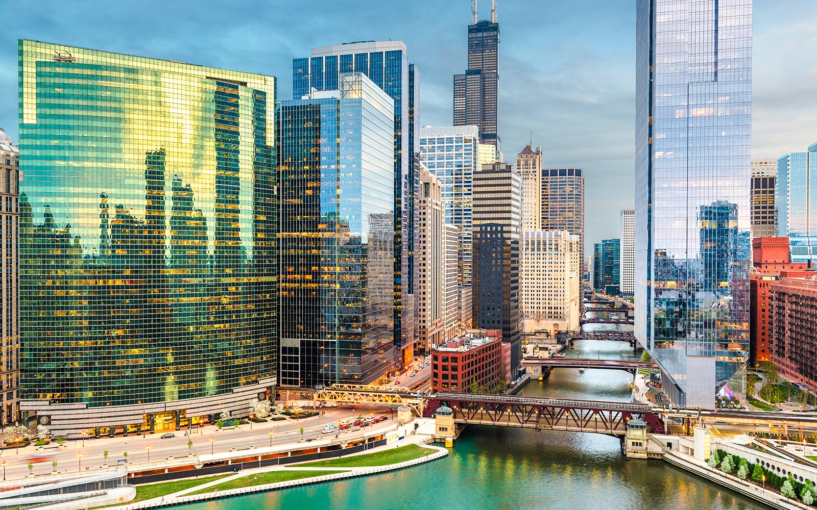 Official Chicago Architecture Cruise by First Lady — gallery 1