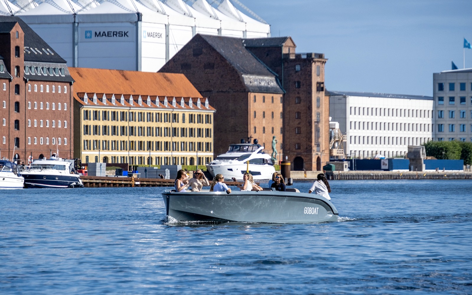 Copenhagen Small Group Canal Cruise on Electric Boats — gallery 2