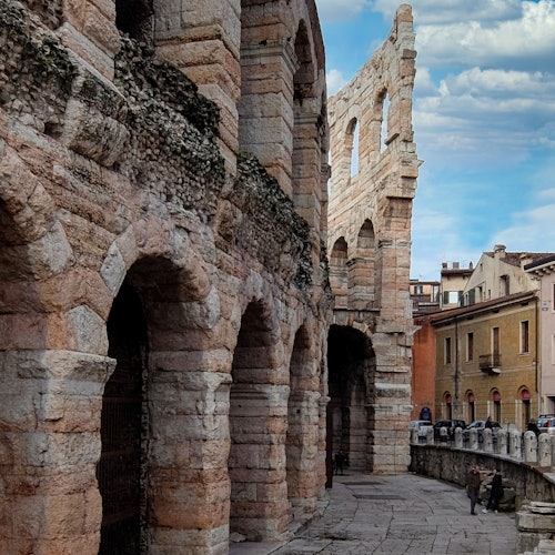 Verona: Day Trip from Venice