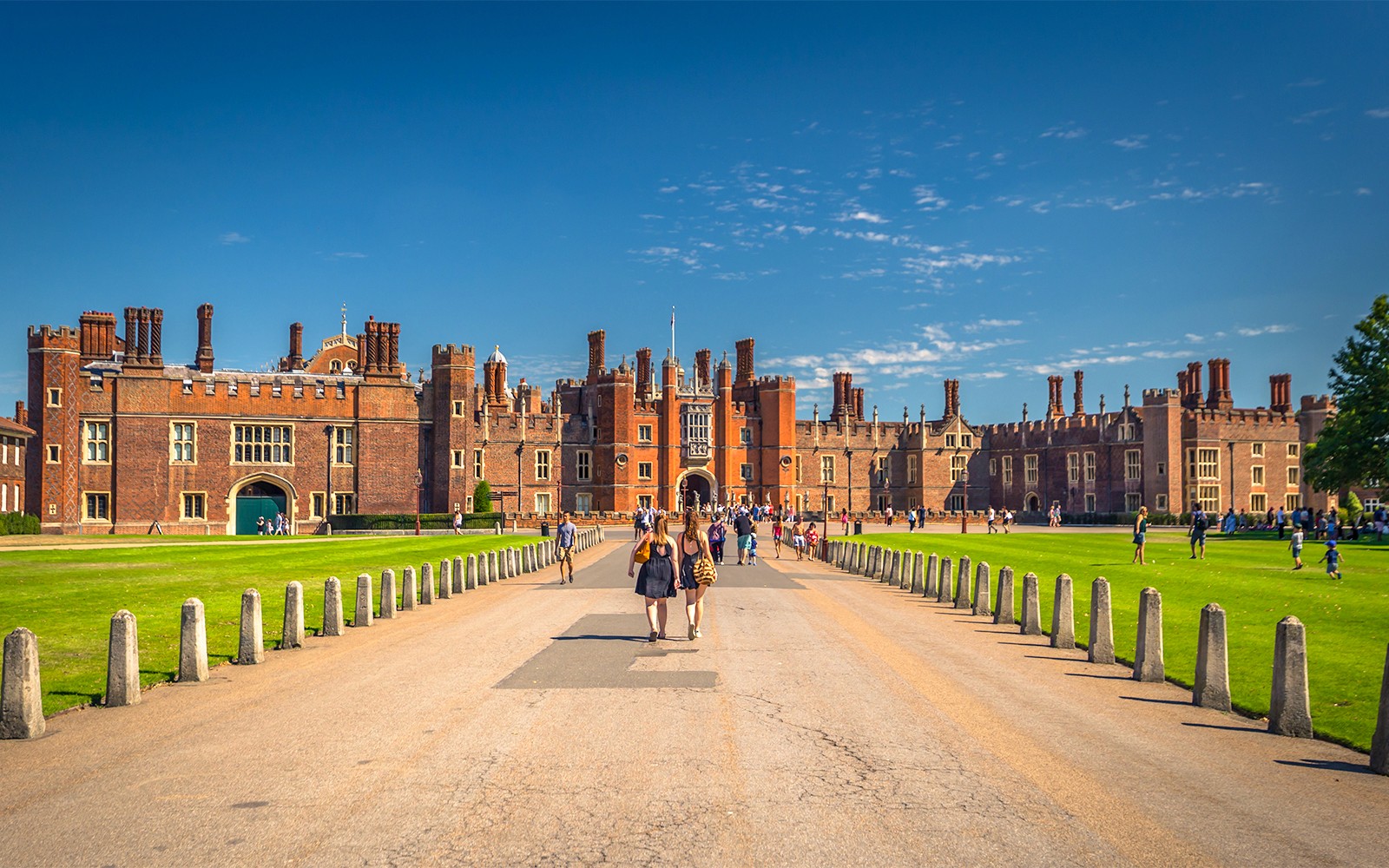 Hampton Court Palace and Gardens Tickets — main image