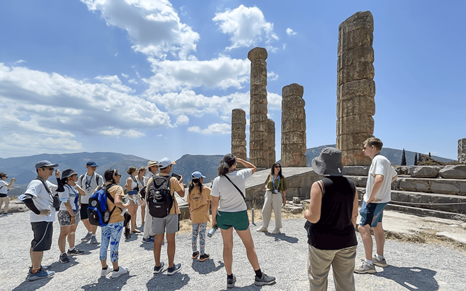 From Athens: Delphi & Arachova Day Tour with Expert Guide & Entry Tickets