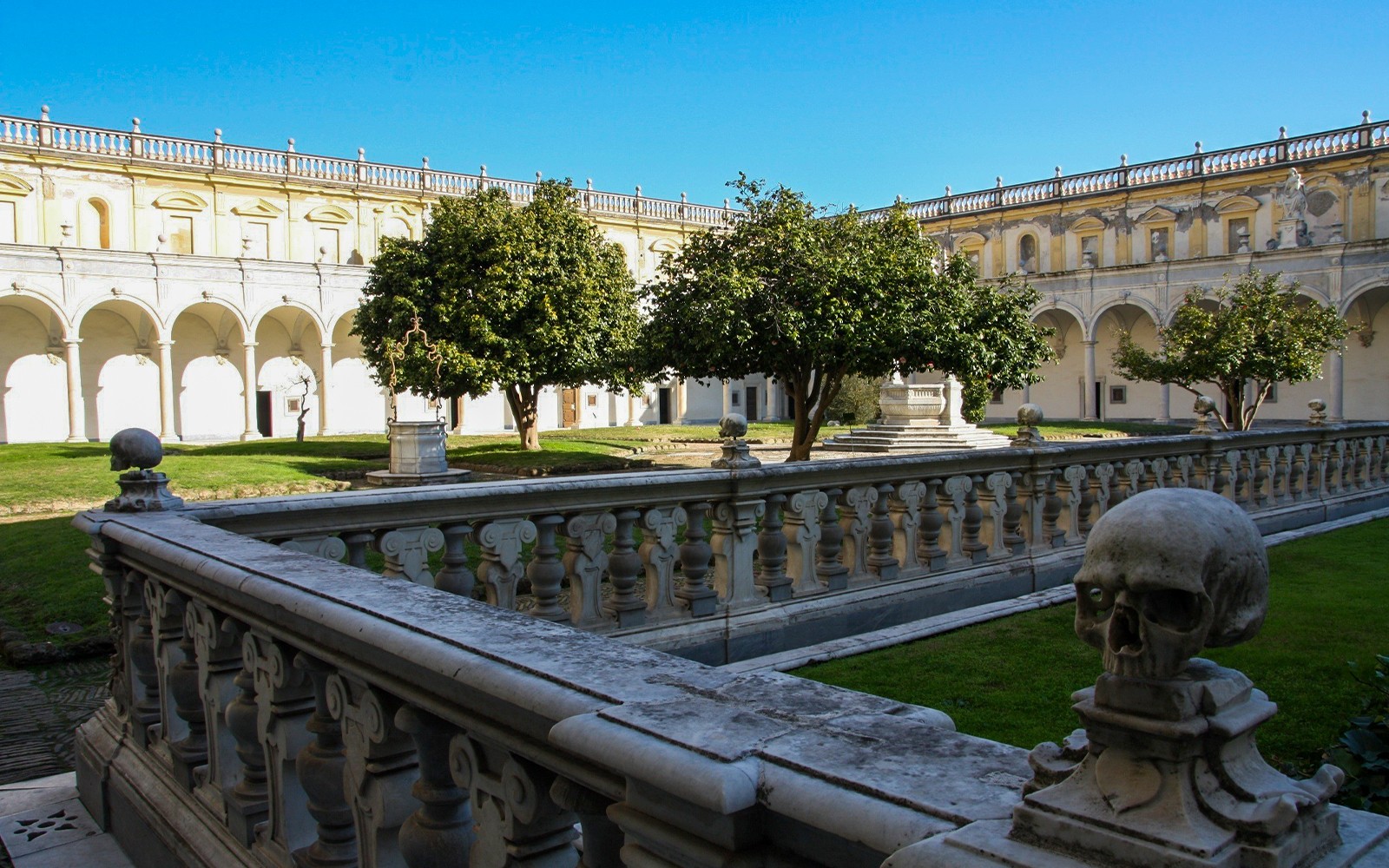 Castel Sant'Elmo and Certosa di San Martino Guided Group Tour