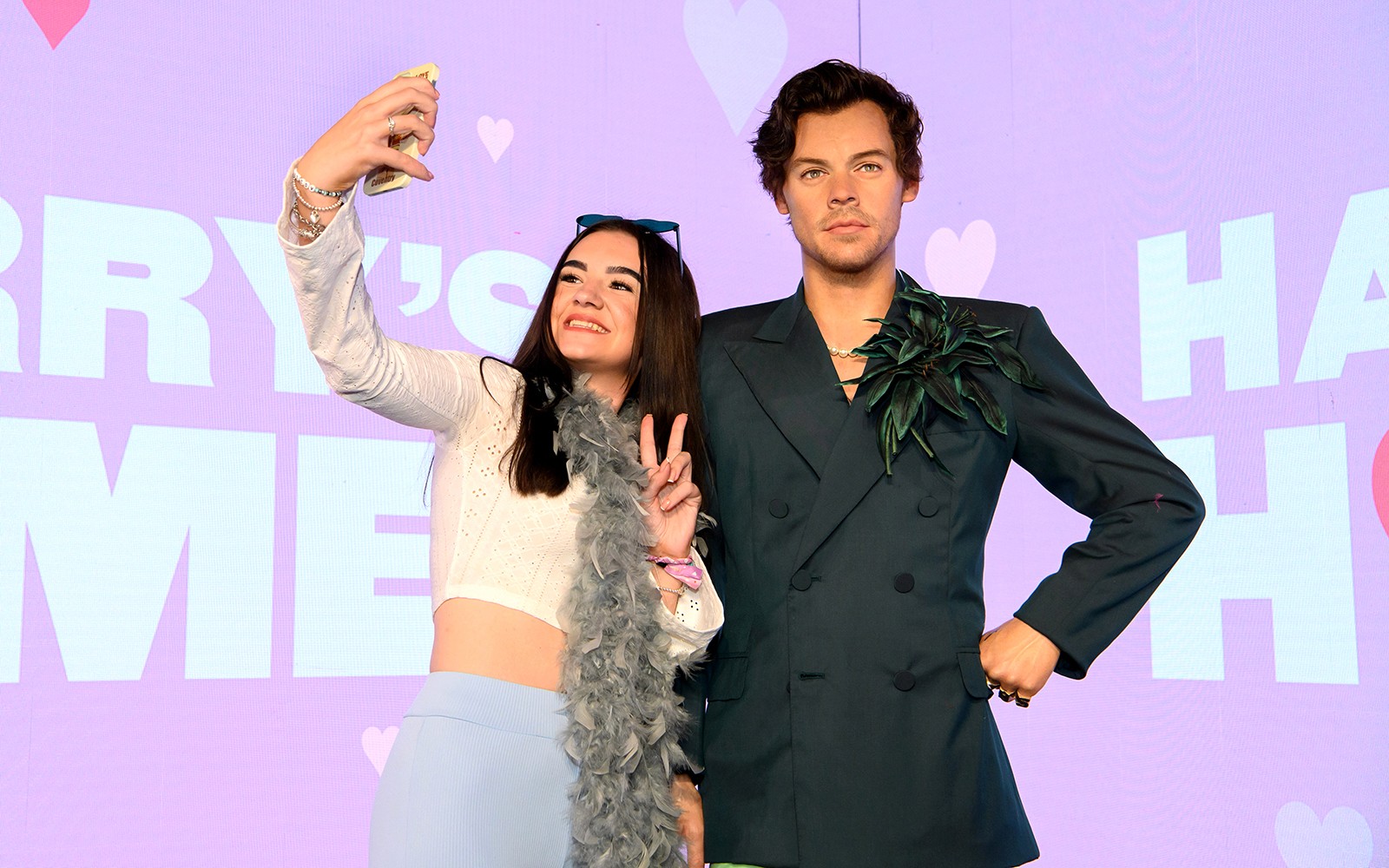 Madame Tussauds Champagne Experience — mobile