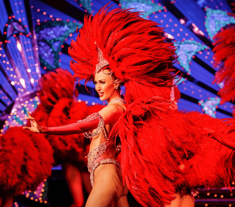 Moulin Rouge show with champagne — gallery 5