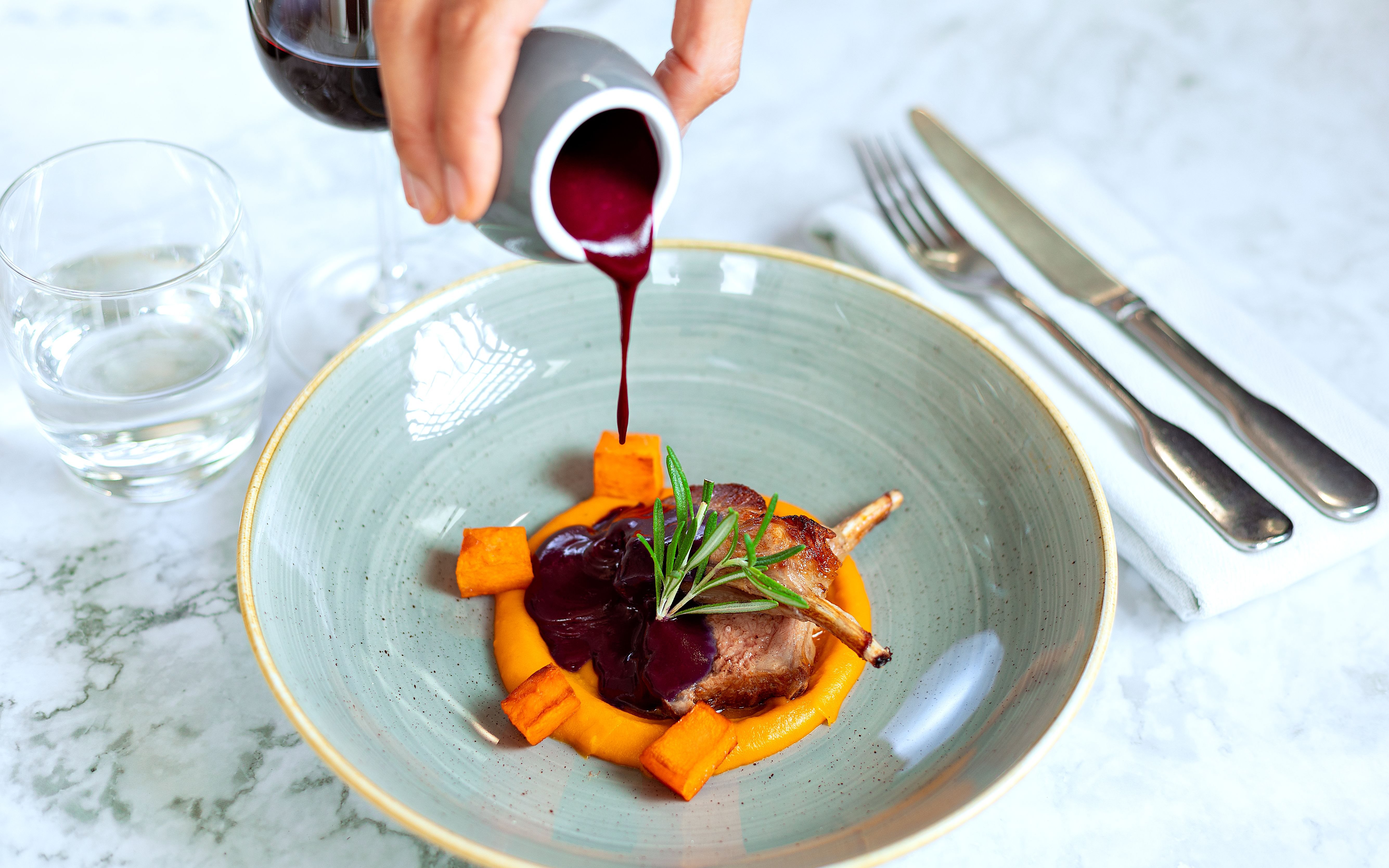 6-Course Gourmet Dinner on a Luxury Coach Bustronome — gallery 3