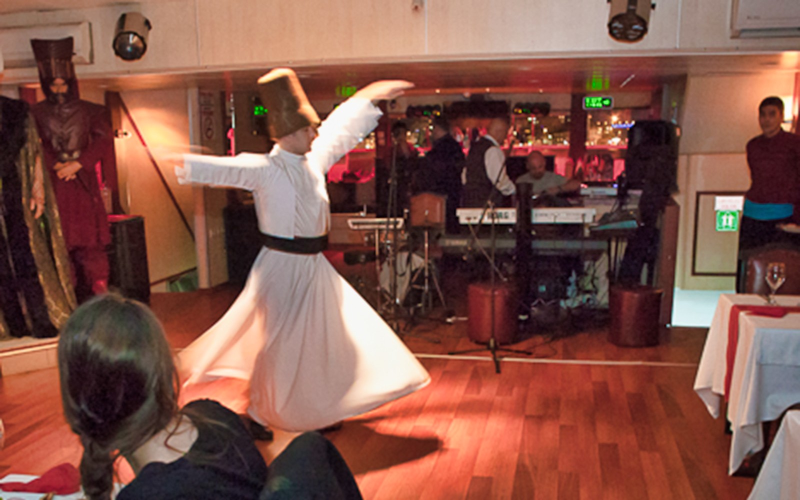 Bosphorus 3-Course Dinner Cruise with Live Entertainment & DJ — gallery 2