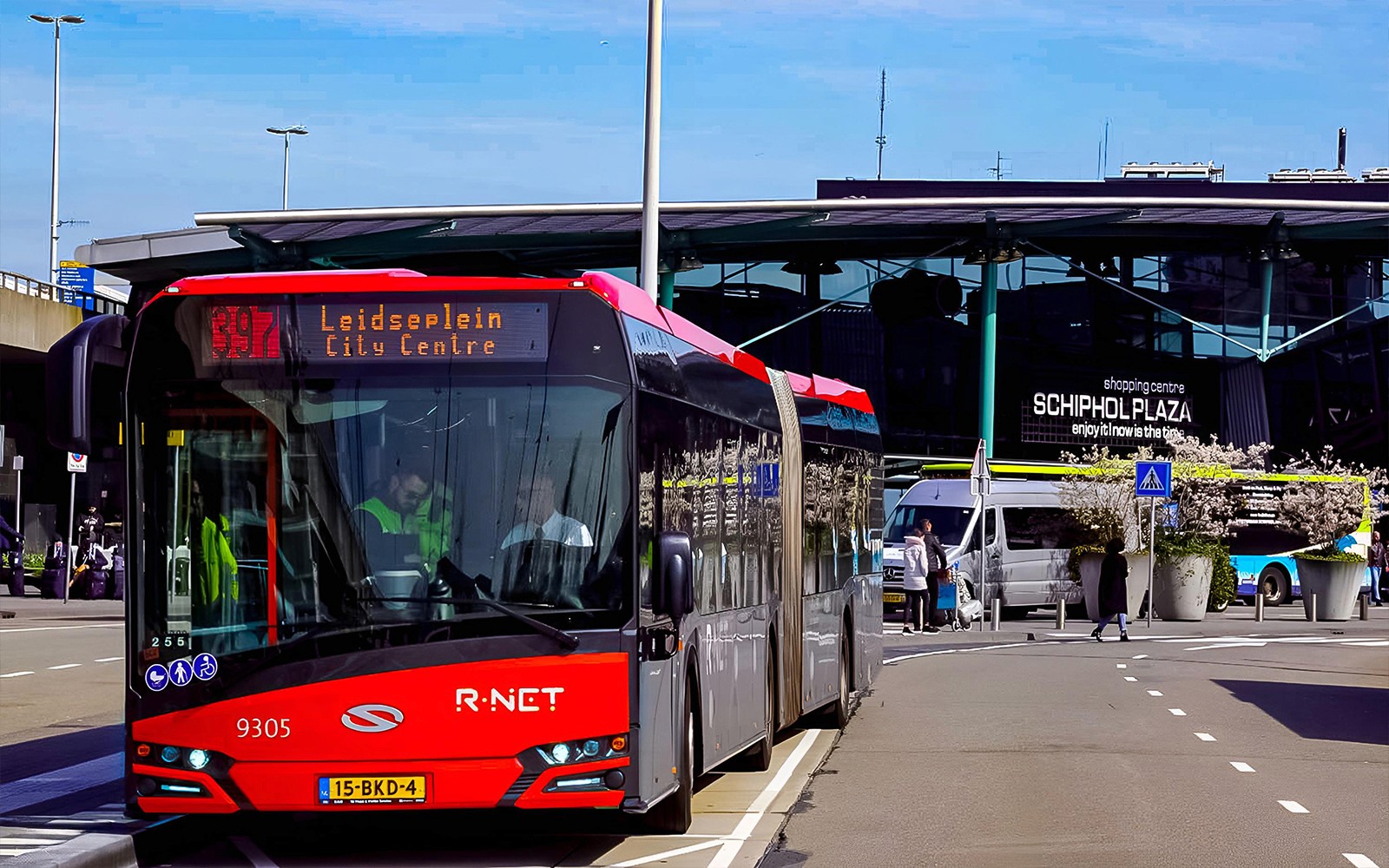 Bus Transfers: Schiphol Airport to/from City Center by Amsterdam Airport Express — gallery 3