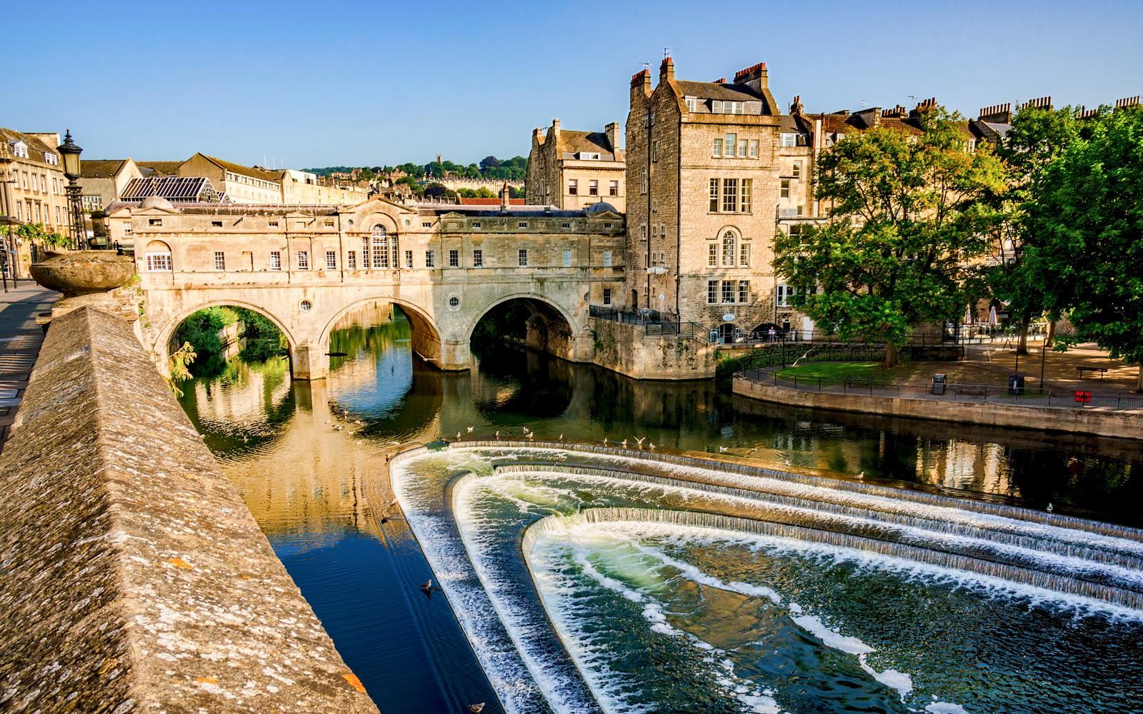 Stonehenge & Bath Full-Day Tour with Transfers & Optional Roman Baths Tickets — gallery 1